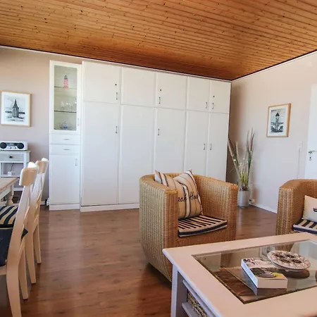 Monopol 306 Apartment *